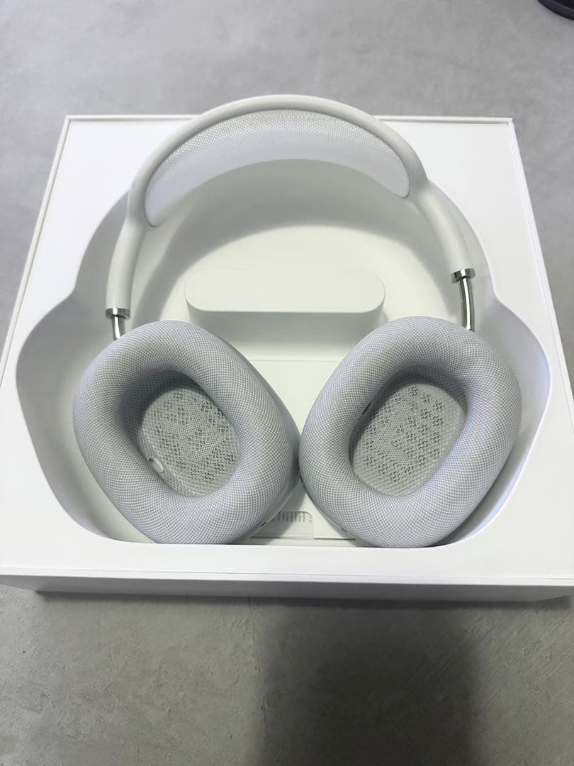 AirPods max シルバー【純正】apple care保証あり