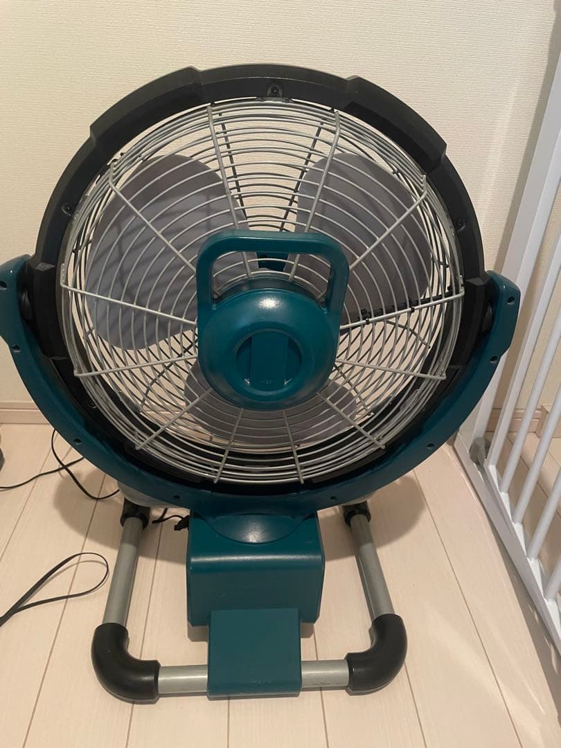 Makita スタンド型扇風機 3段階風量