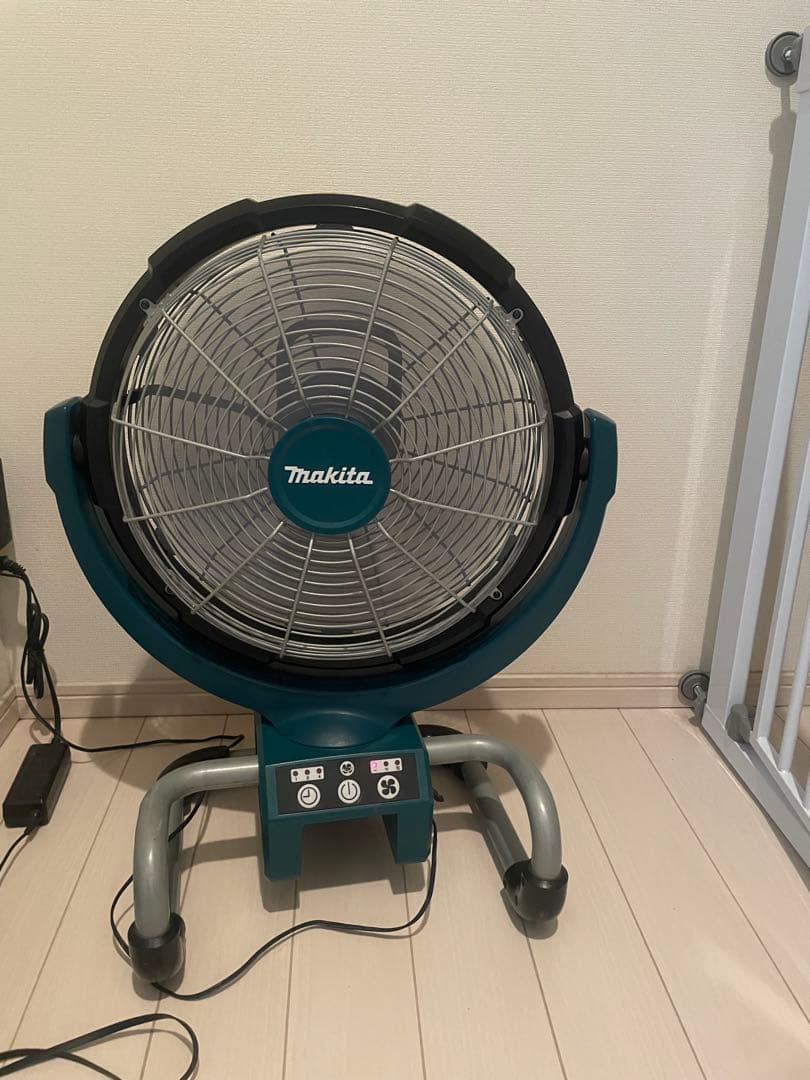 Makita スタンド型扇風機 3段階風量
