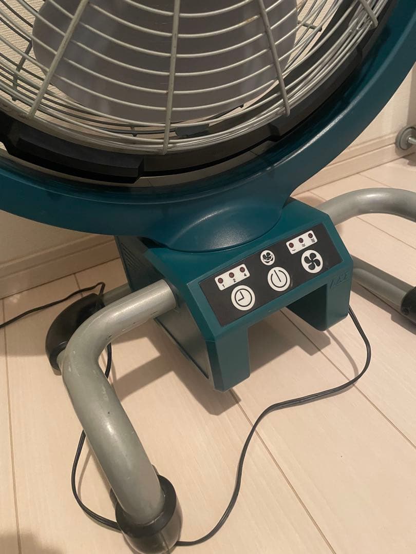 Makita スタンド型扇風機 3段階風量