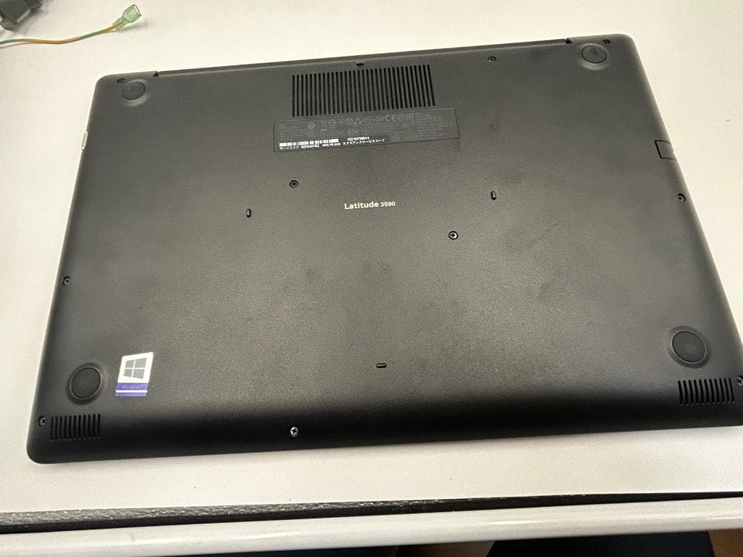 DELL Latitude 3590 ノートパソコン｜Core i3｜4GB