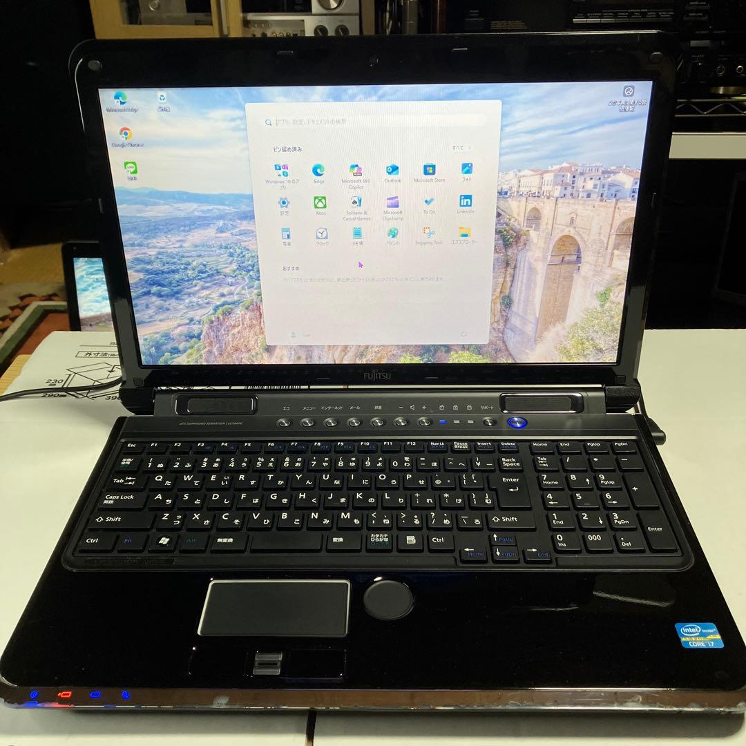 Windowsノート本体 FUJITSU LIFE Windows11core i7