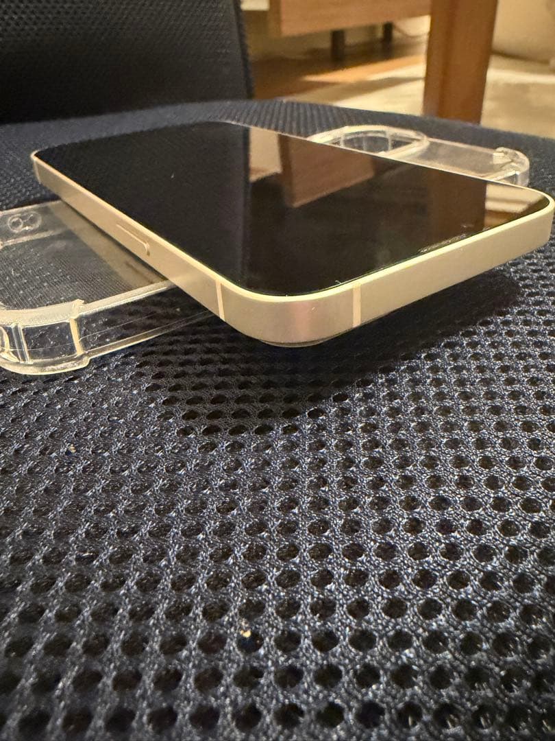 美品バッテリー100% Apple iPhone 13 ホワイト