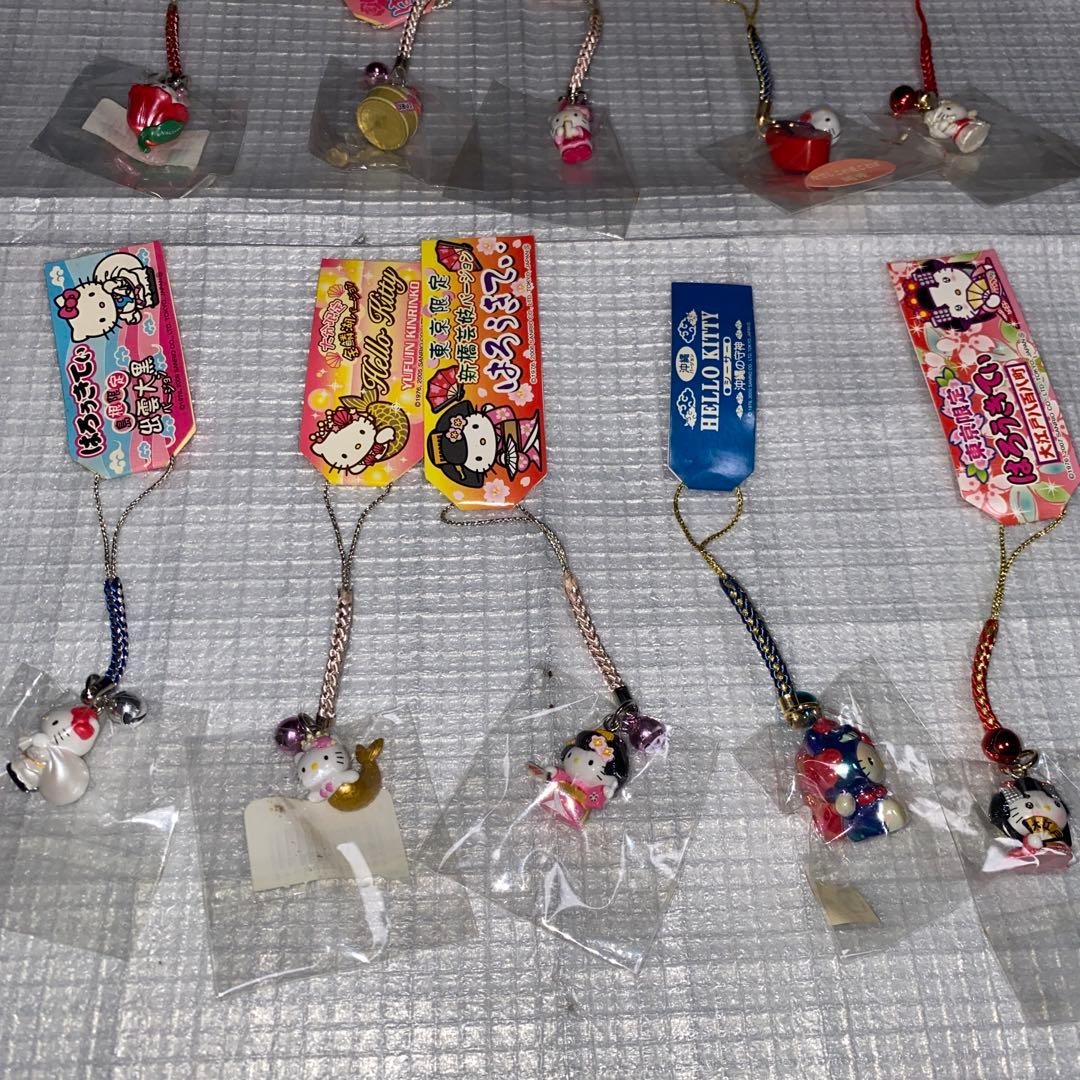 ハローキティ　ご当地ストラップ２