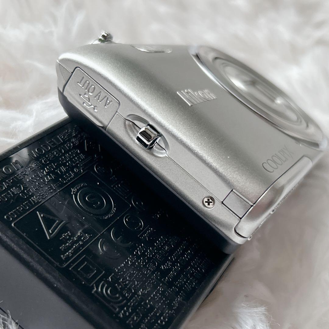 【美品】Nikon COOLPIXS3500 外箱 取説付 ニコン　クールピクス