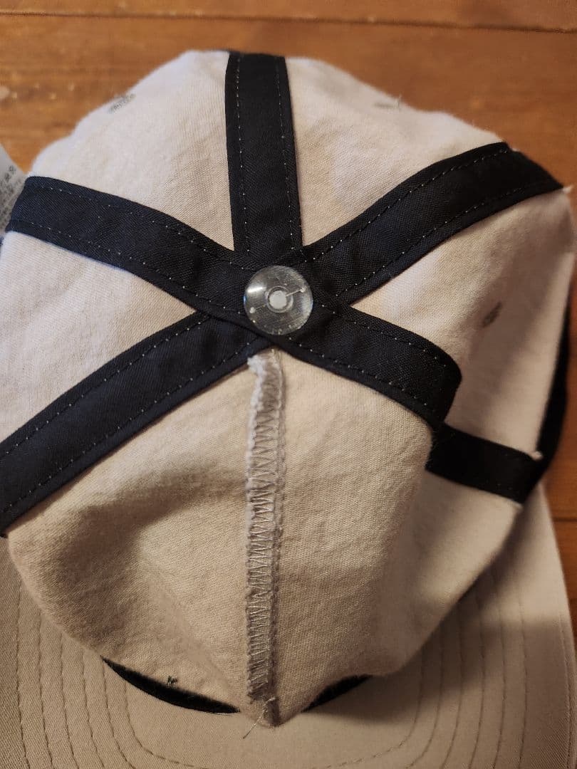 HIKER TRASH ハイカートラッシュ キャップ　熊　Bear　ベージュ