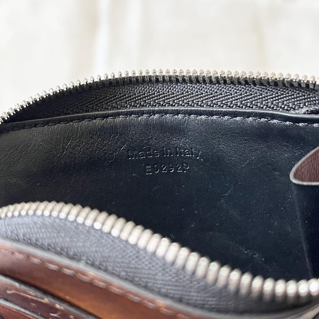 ベルルッティ　コアロジック スクリットレザー ジップ カードホルダー　ブラウン