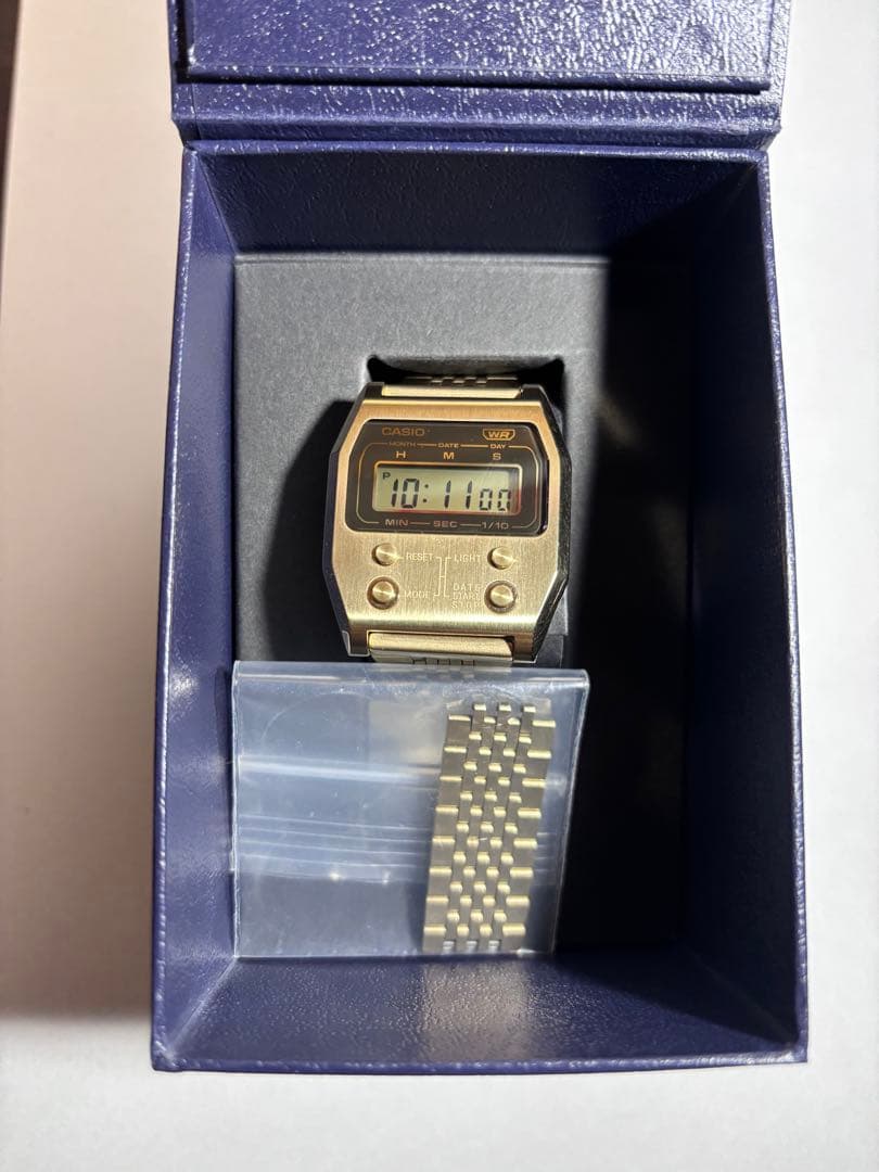 CASIO A1100G-5JFゴールド レトロフューチャーほぼ未使用品