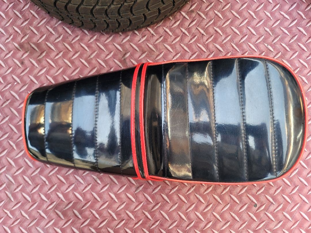 ホンダ エイプ50 タックロール　エナメルシート APE100 AC16 完成品