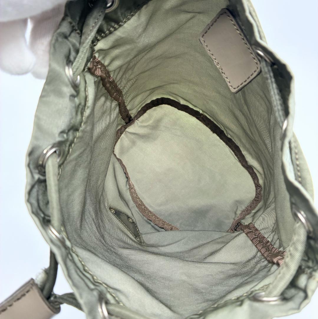 PRADA プラダ 巾着ポーチ カーキ A1362A2