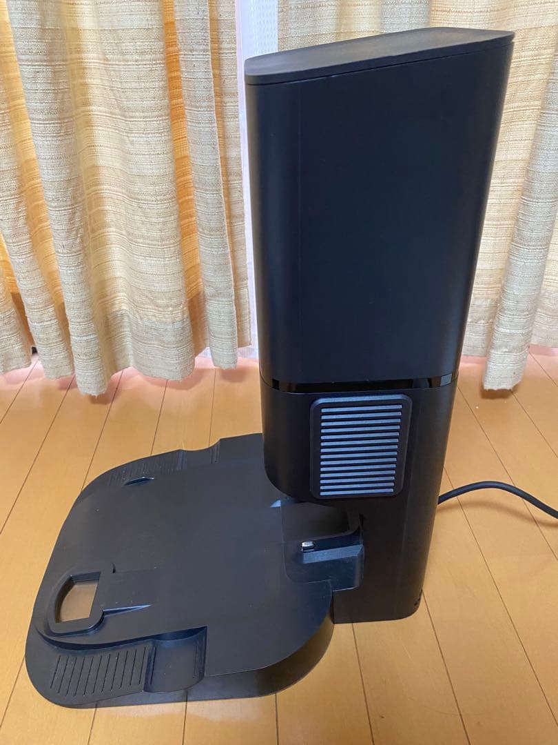 中古美品　iRobot roomba i3 ルンバ /クリーンベース