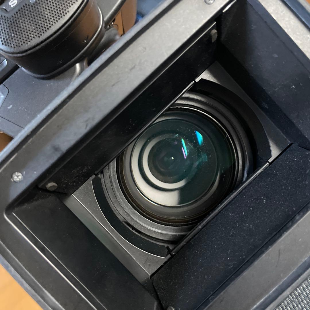 ビデオカメラ HVR-Z5J