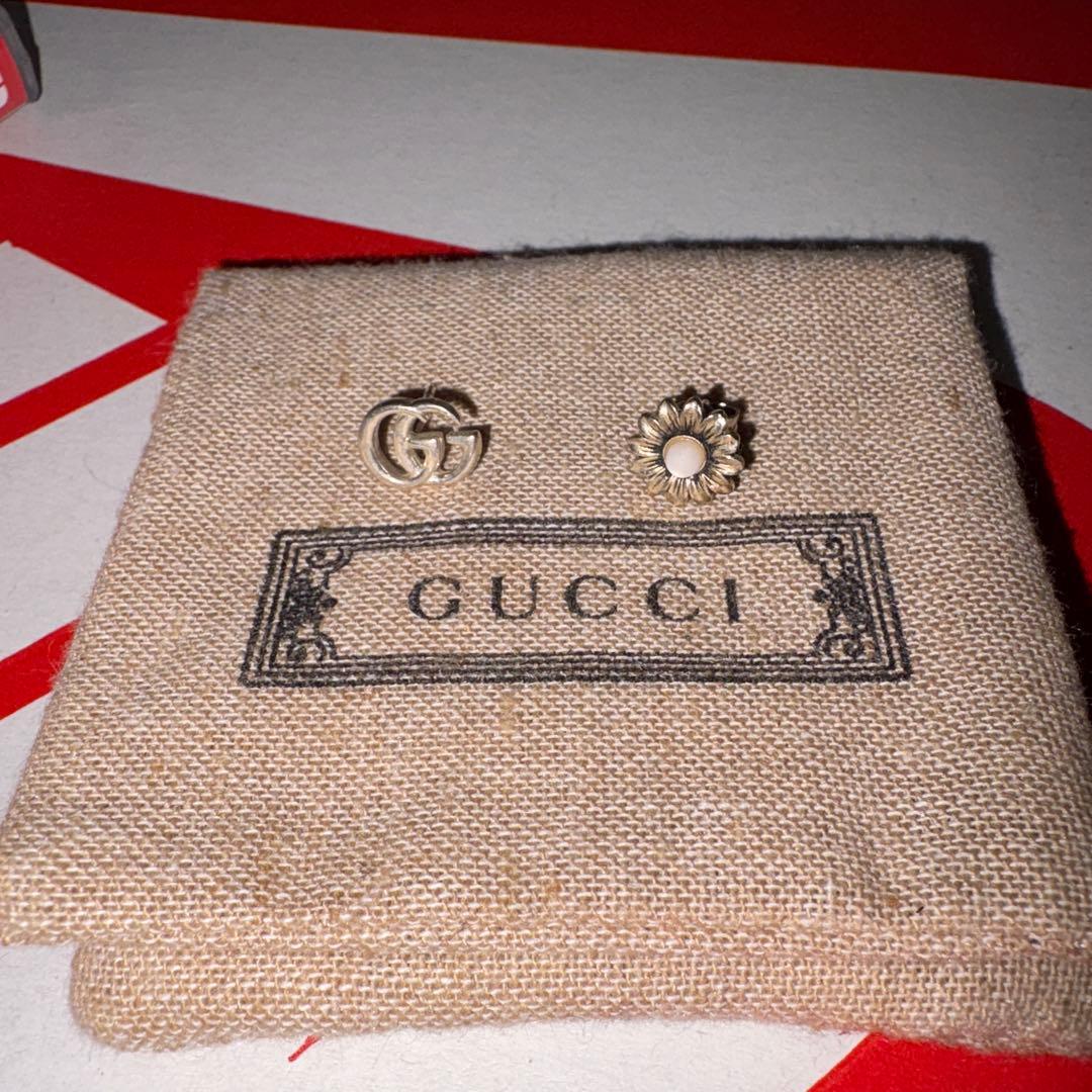 GUCCI ダブルG フラワーピアス