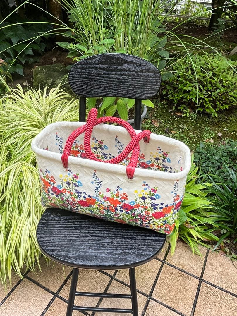 花柄　一閑張りカゴバック