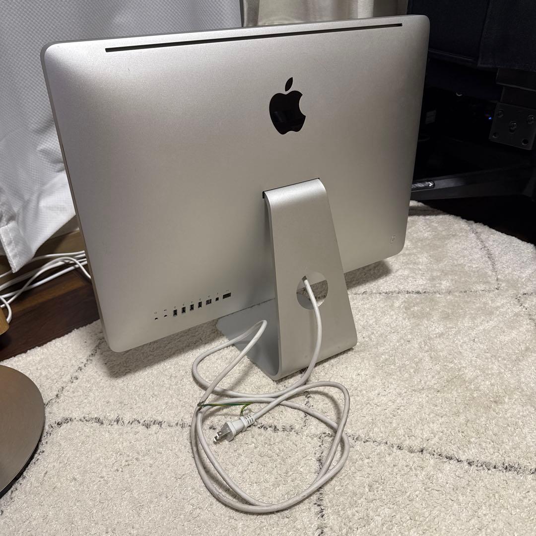 iMac 21.5インチ　2011モデル
