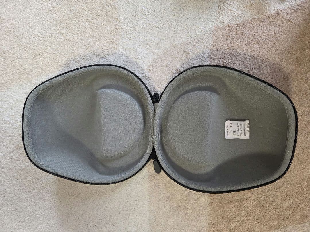 新品・未使用　専用ケース付き　nwm ONE　MBH001 ワイヤレスヘッドホン