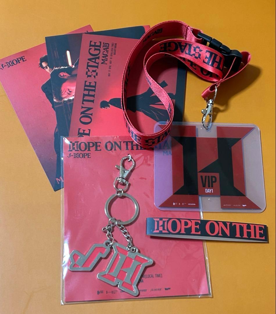 HOPE ON THE STAGE マカオ Day1 VIP特典Set