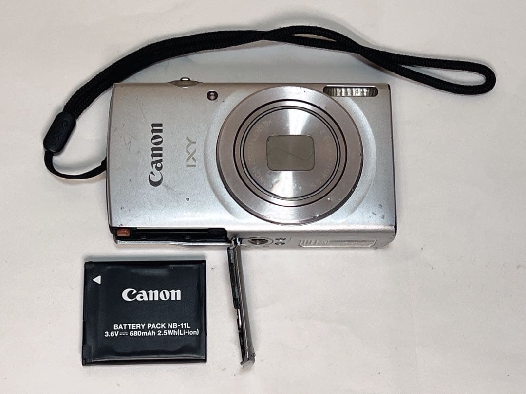 Canon IXY 200 デジタルカメラ ジャンク