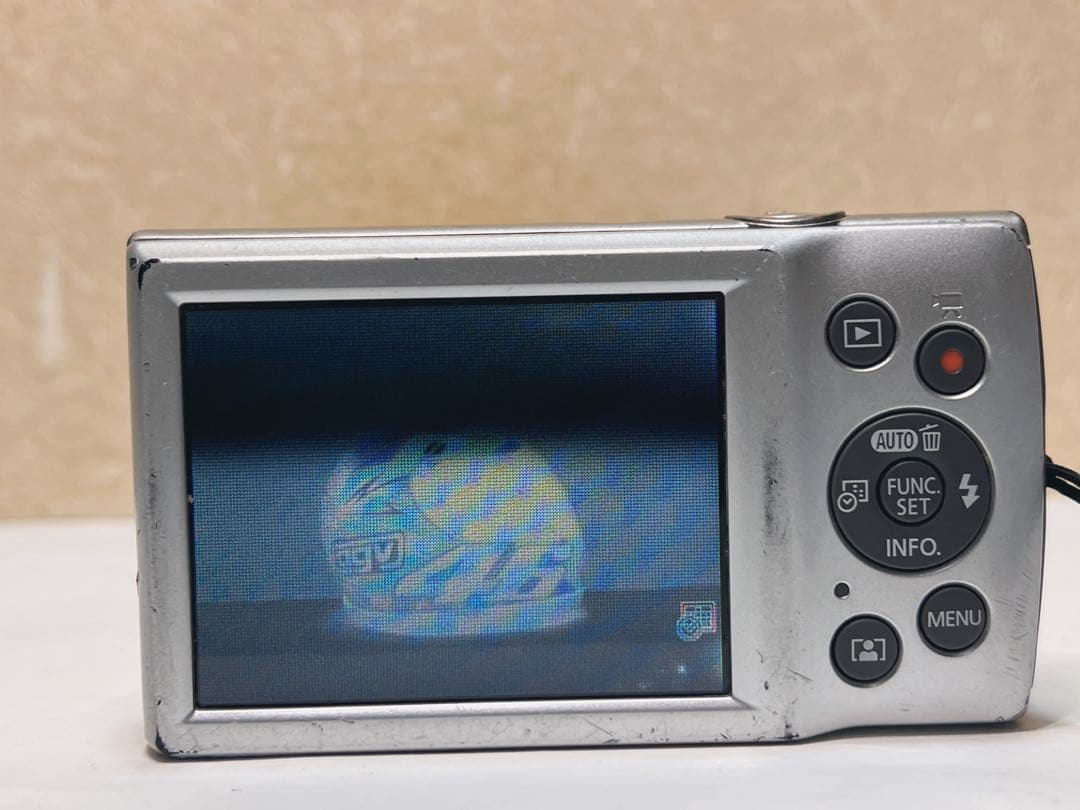 Canon IXY 200 デジタルカメラ ジャンク