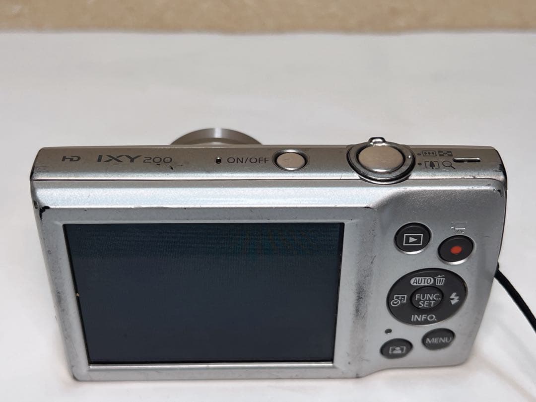 Canon IXY 200 デジタルカメラ ジャンク