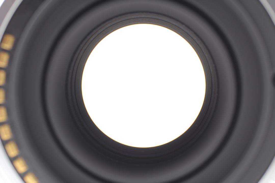 [美品]ZEISS Touit 32mm f/1.8 Sony E Mount用