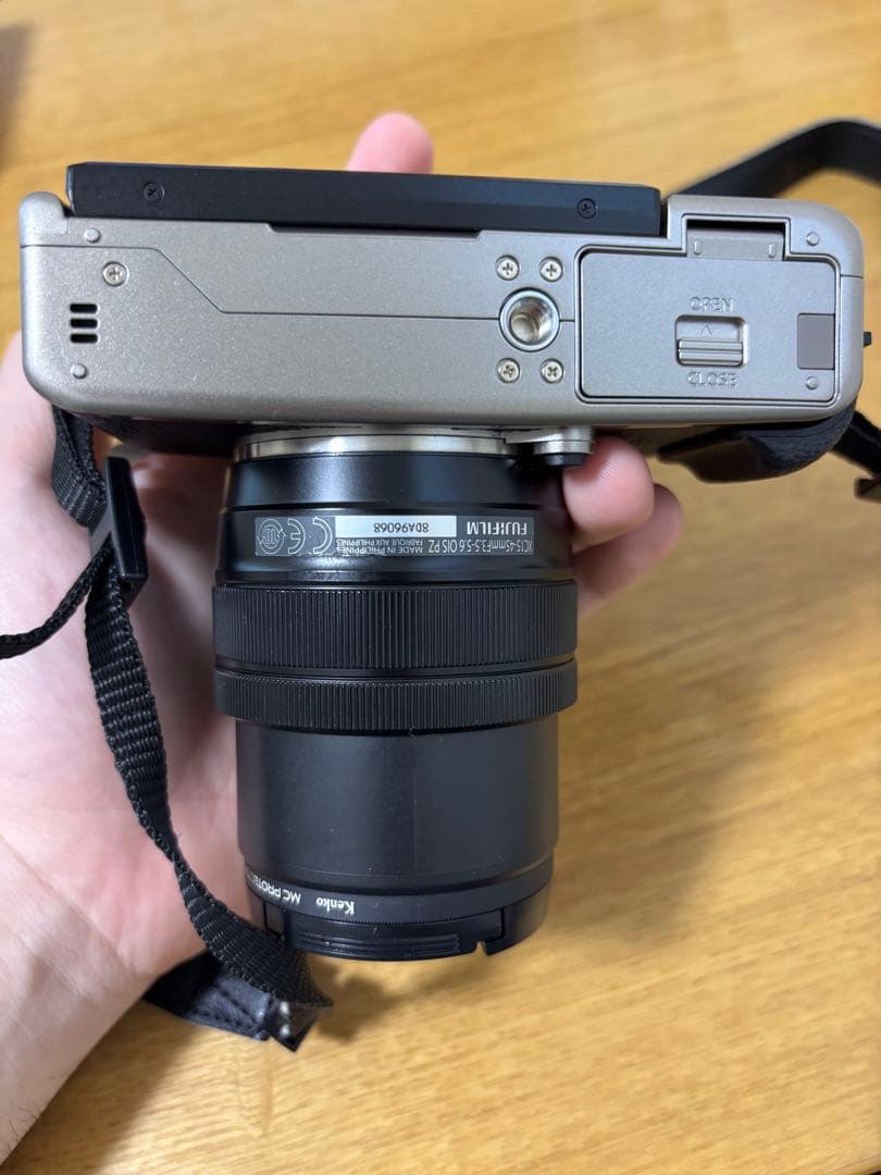 Fujifilm X-T100 ミラーレス一眼 カメラ 一眼レフ カメラ