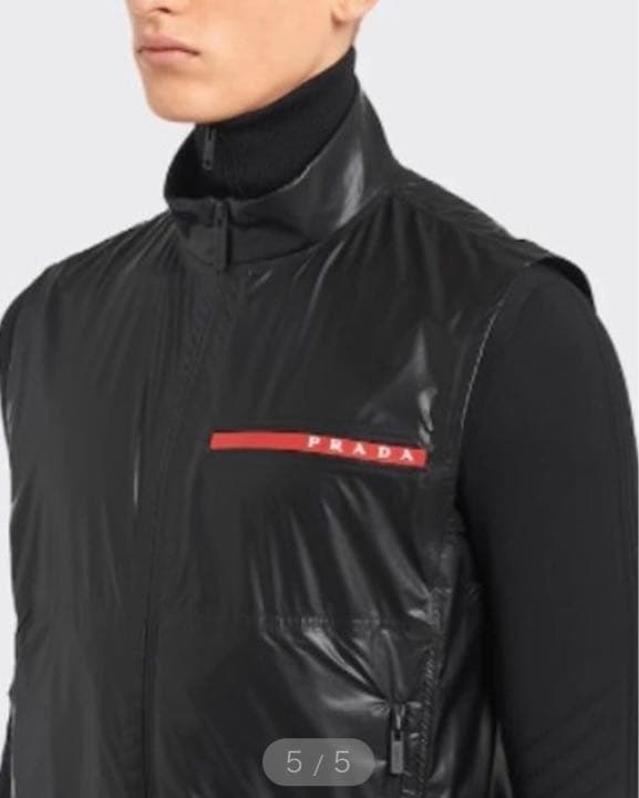 【試着のみ】定価24万　PRADA リネアロッサ　ナイロンベスト