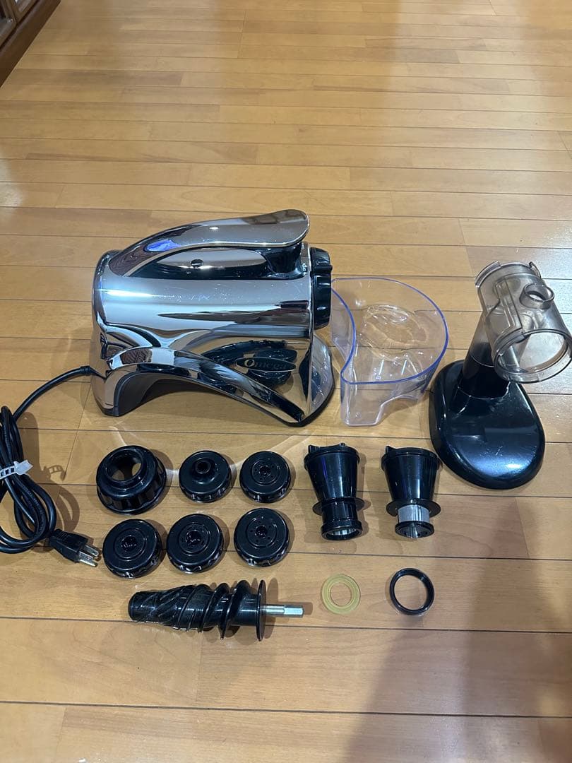 Omega Juicer オメガ　ジューサー NC900C