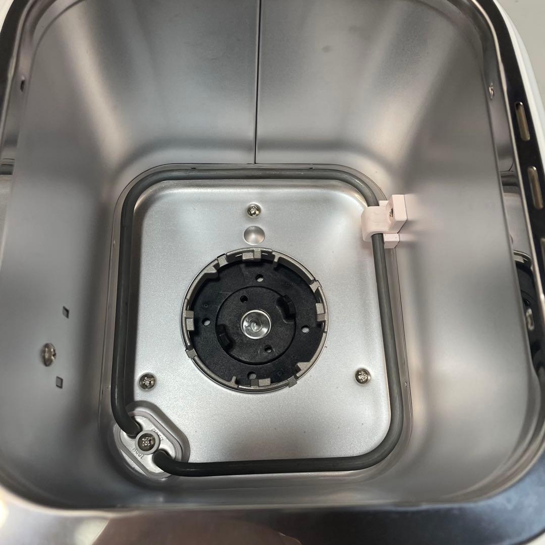 【美品】象印マホービン ホームベーカリー 1斤用 ホワイト BB-HE10-WA