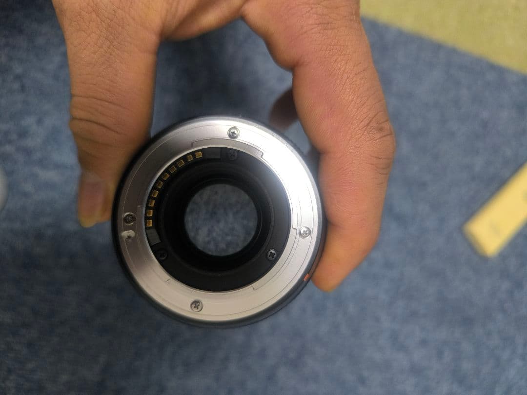 FUJIFILMのレンズ XF35mm F1.4 R です。