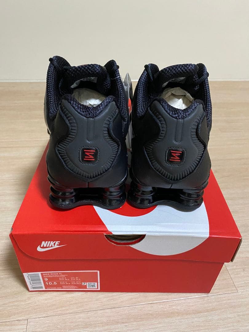 たくわん【新品未使用】NIKE SHOX TL / BLACK(黒)