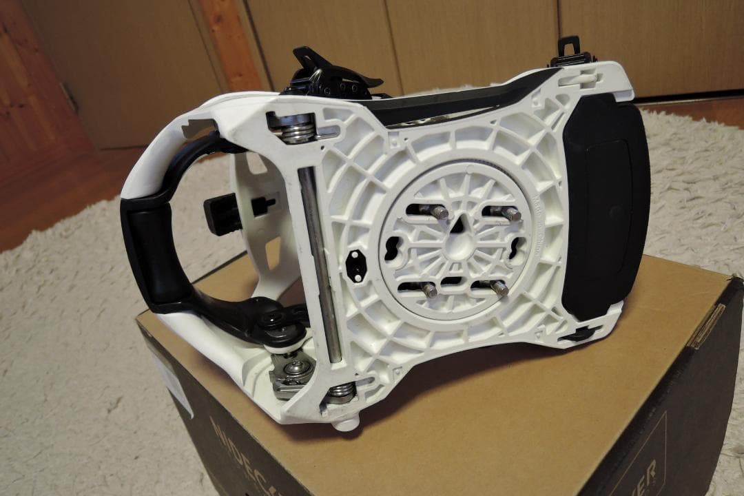 NIDECKER SUPERMATIC size:L ホワイト