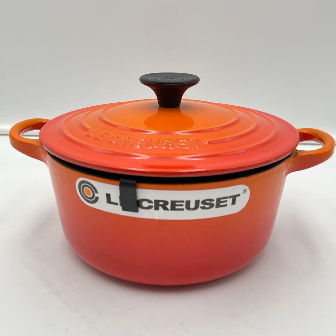 未使用　ル・クルーゼ ココット・ロンド 18cm オレンジ (ヴォルカニック)