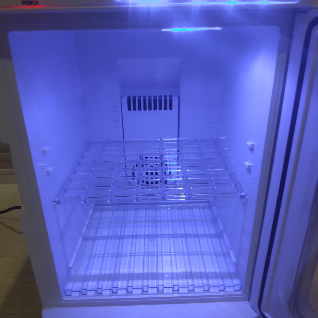 ポータブル保冷温庫 XHC-25 白 家庭用 25L