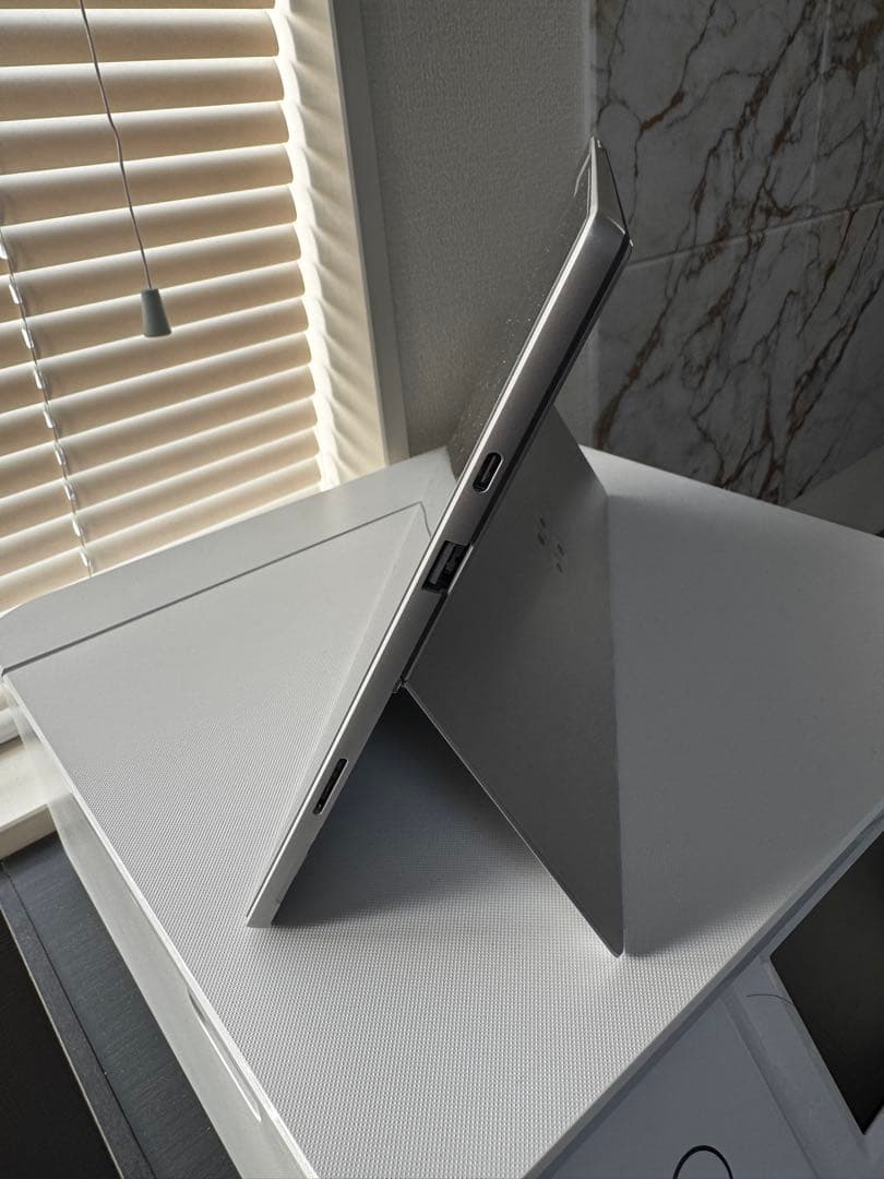 極美品 Surface Pro7 12.3インチ i5 本体＋キーボードカバー