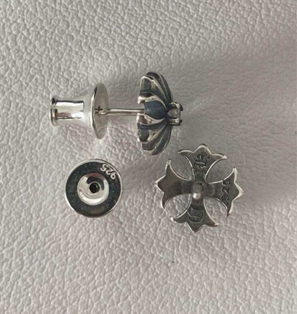 CHROME HEARTS　CHプラス　スタッドピアス
