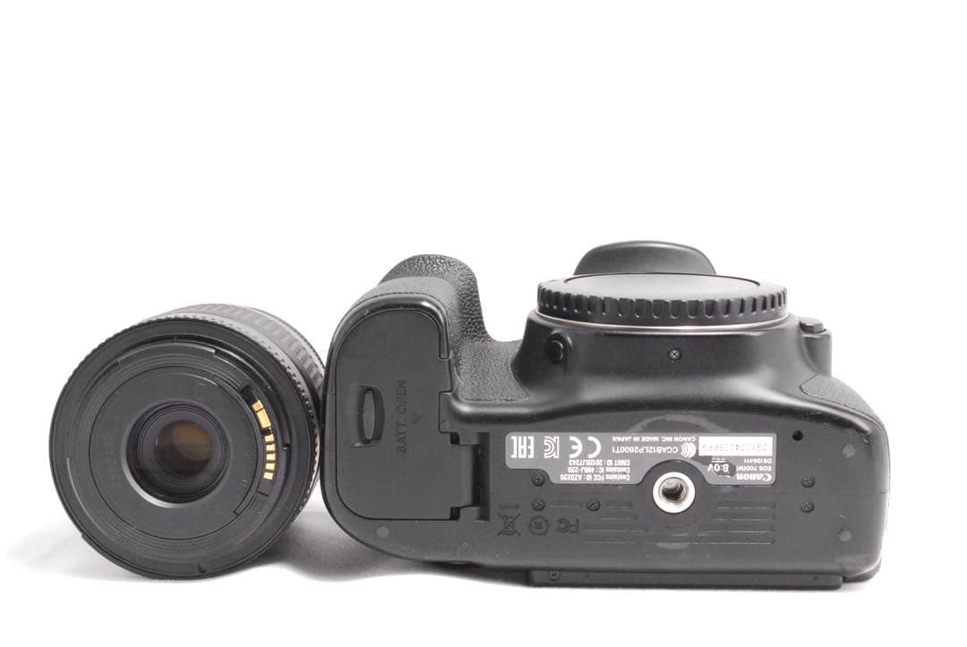 Wi-Fi機能付き✨超高画質✨Canon EOS 70D✨デジタル一眼レフカメラ