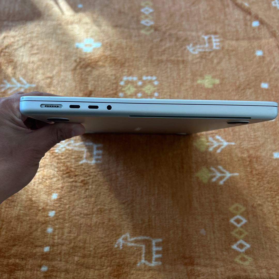 MacBookPro 2021 14インチM1 16/500GB