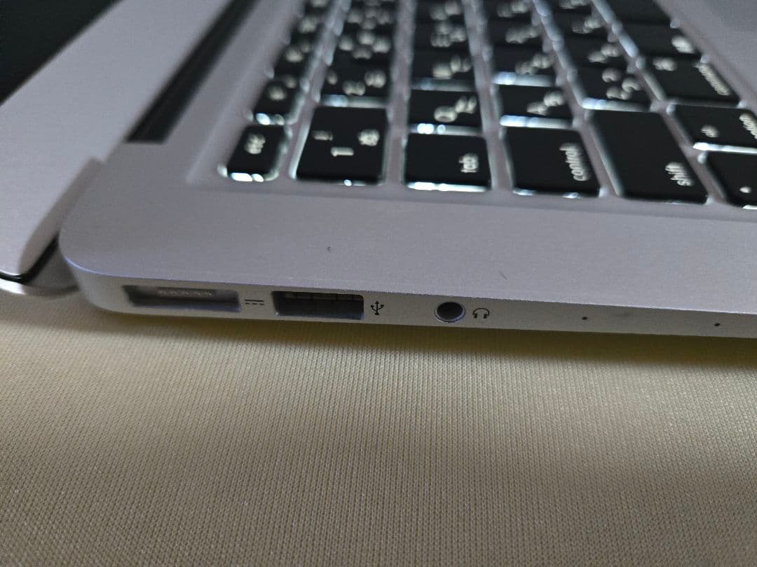 f*6様 MacBook Air 2017 シルバー macOS