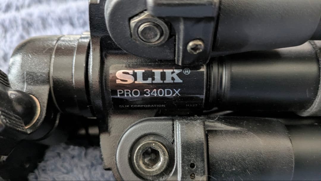 Nikon D3500デジタル一眼レフカメラ　 wズーム　バッグ 三脚セット