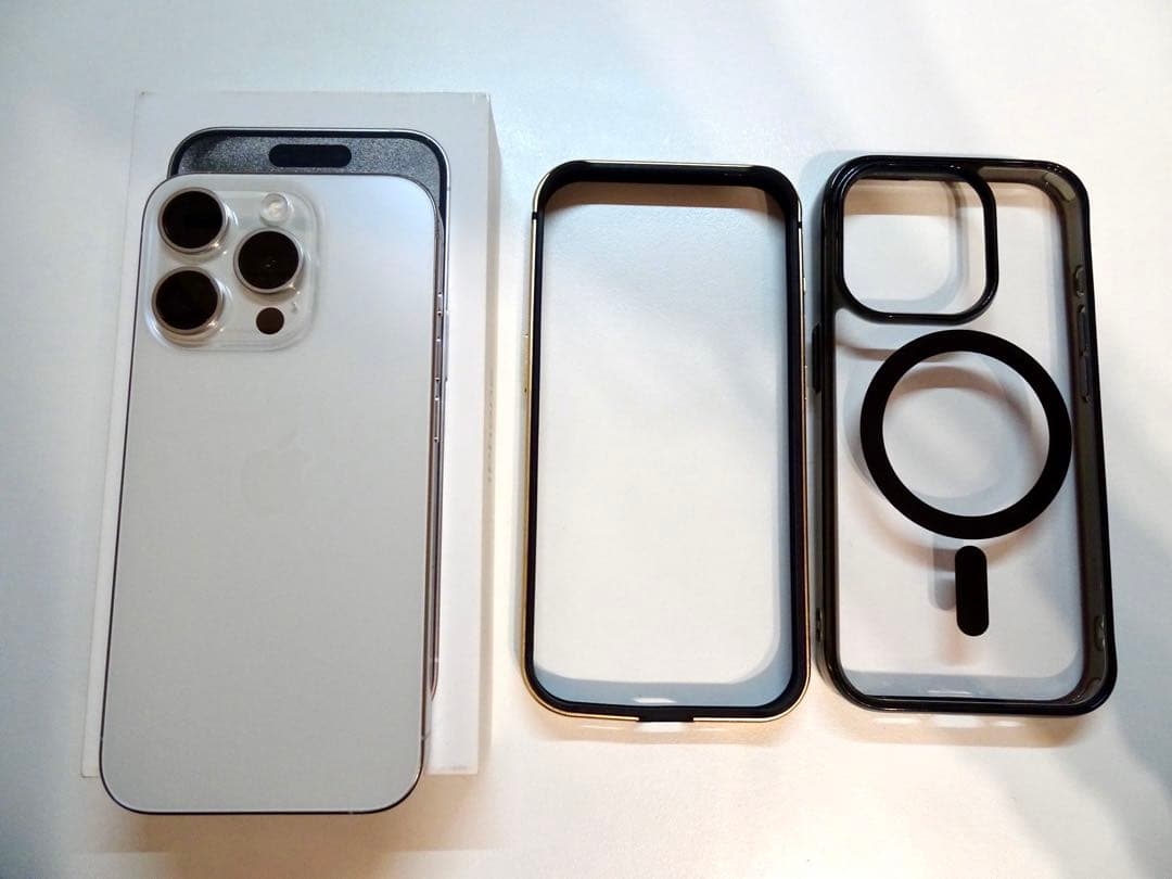 iPhone15 Pro 128GB ホワイトチタニウム【国内版 SIMフリー】