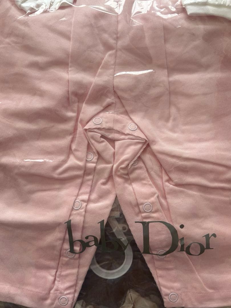 【新品未使用】baby Dior ピンクロンパース 95cm