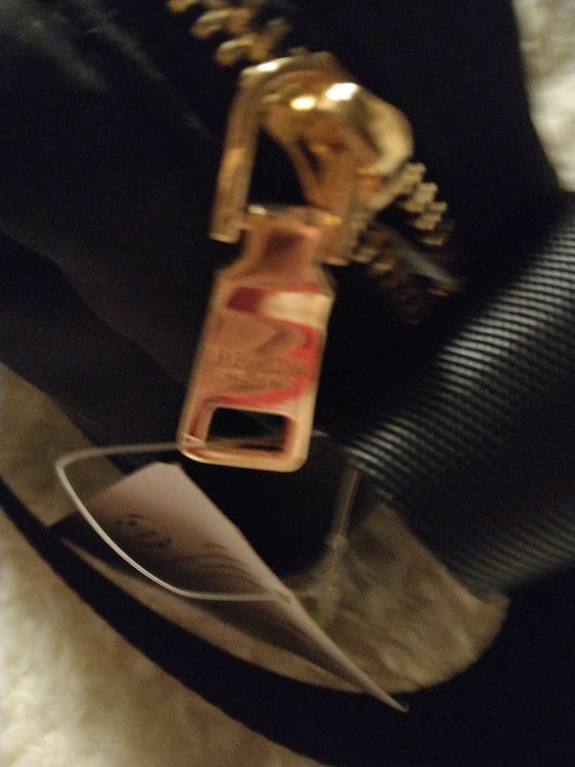 プラダノベルティショルダーバッグ新品タグ付き、値下げしました、