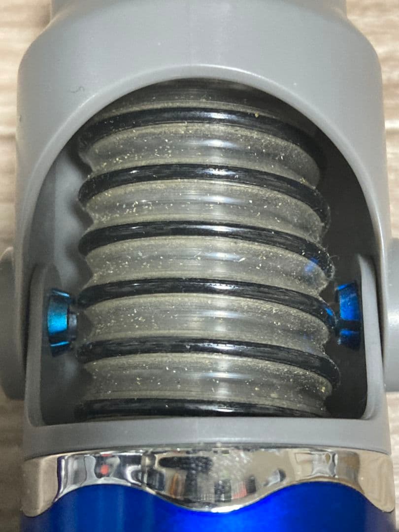 INVICTUS インビクタスワン 本体 各種アタッチメント付き 美品 掃除機