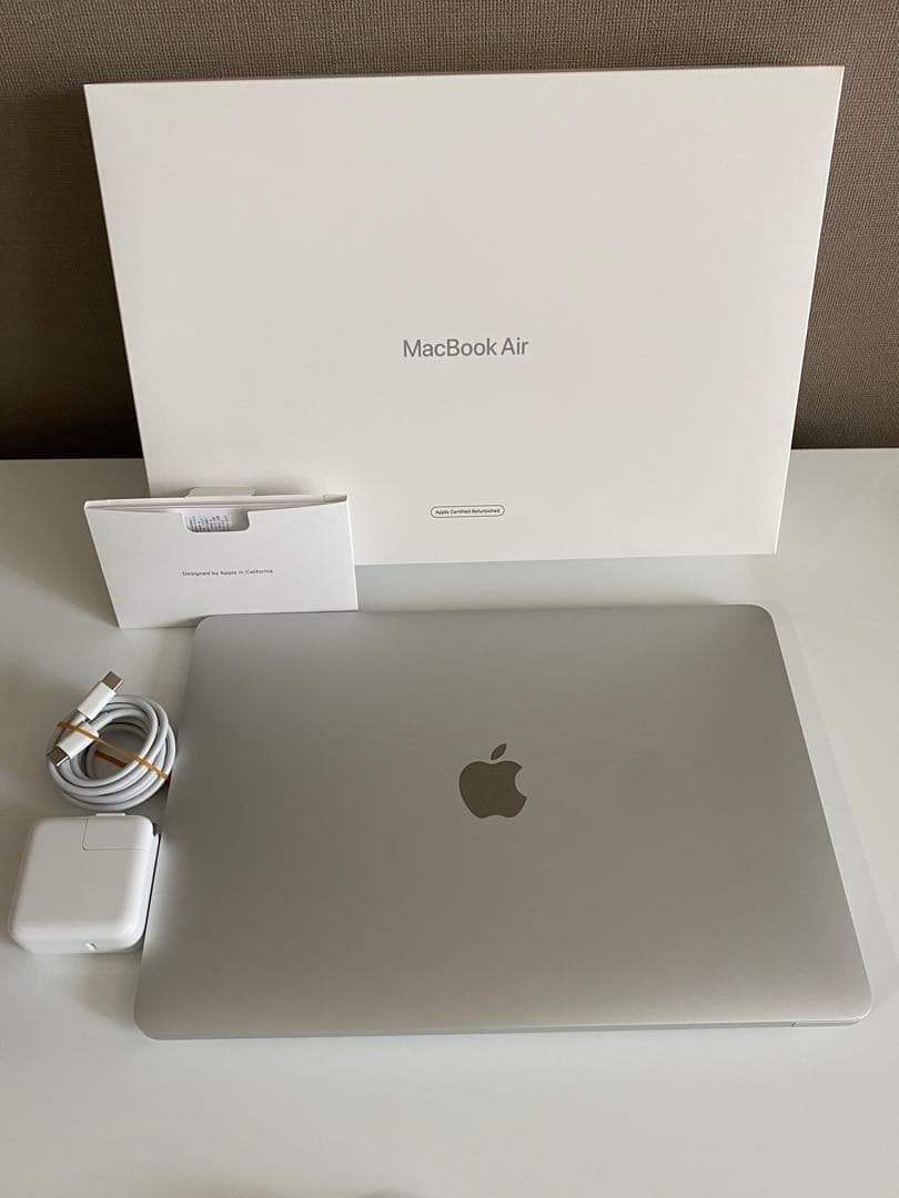 【美品】Apple MacBook Air 2020 M1 8GB/512GB