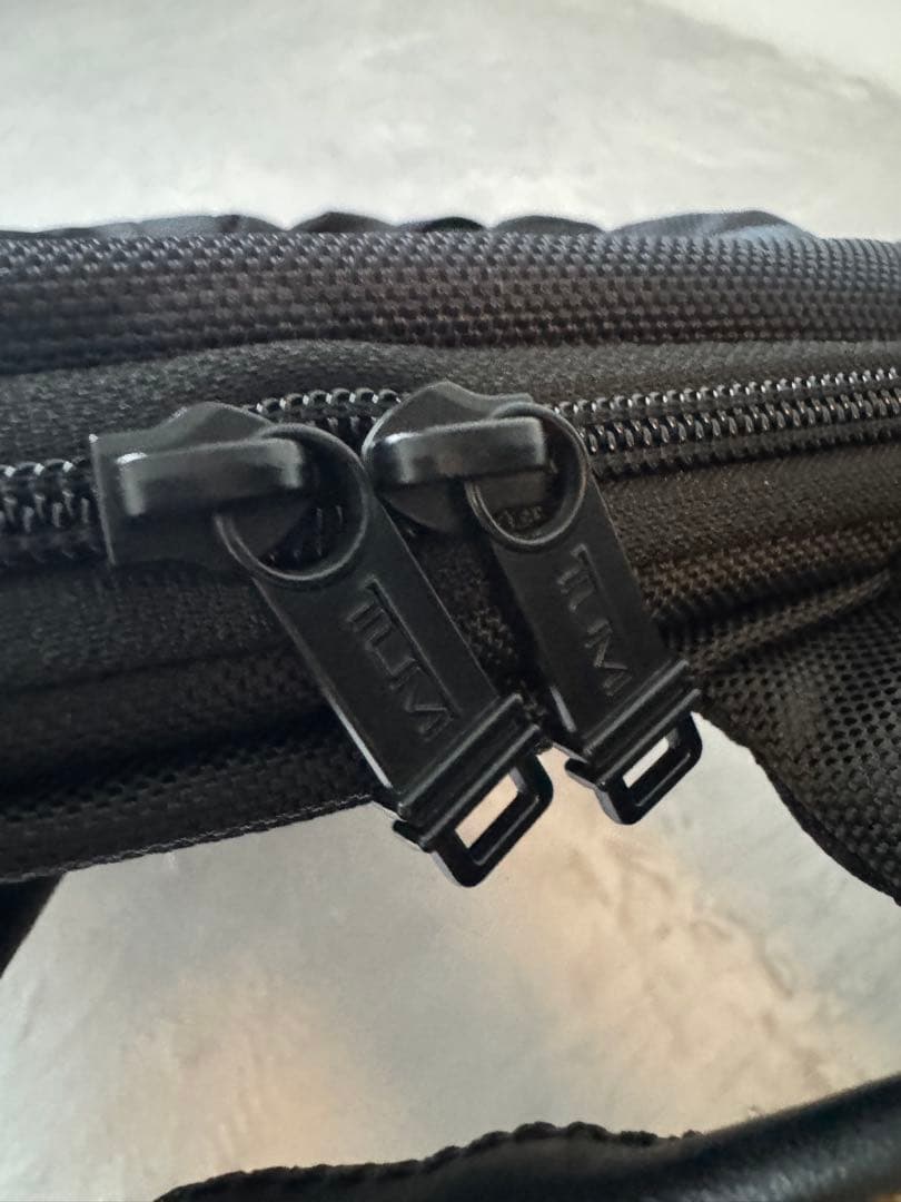 TUMI 迷彩柄 ビジネスバッグ