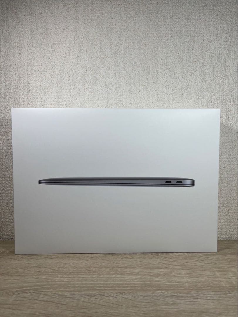 Apple MacBook Air M1チップ8GB　256GBスペースグレー
