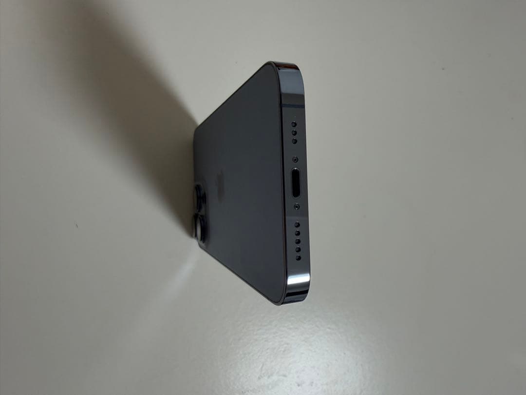 iPhone13Pro シエラブルー　Apple