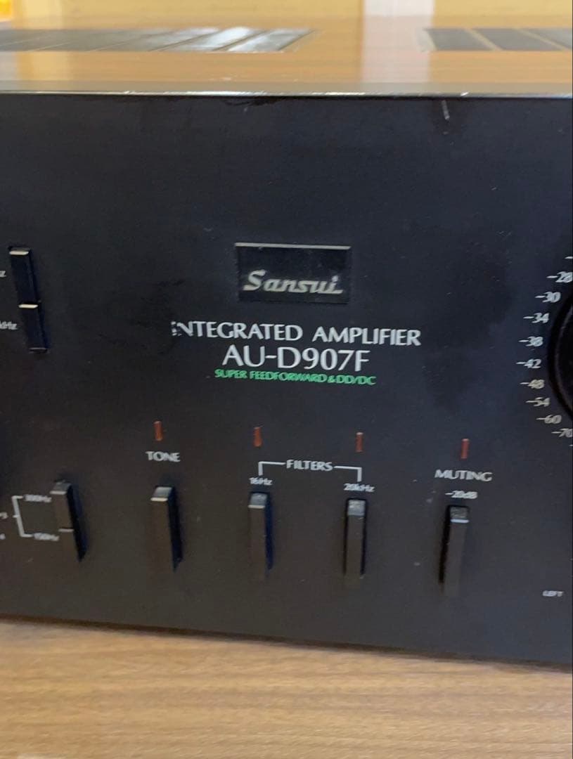 サンスイ　AU-D907F プリインアンプ