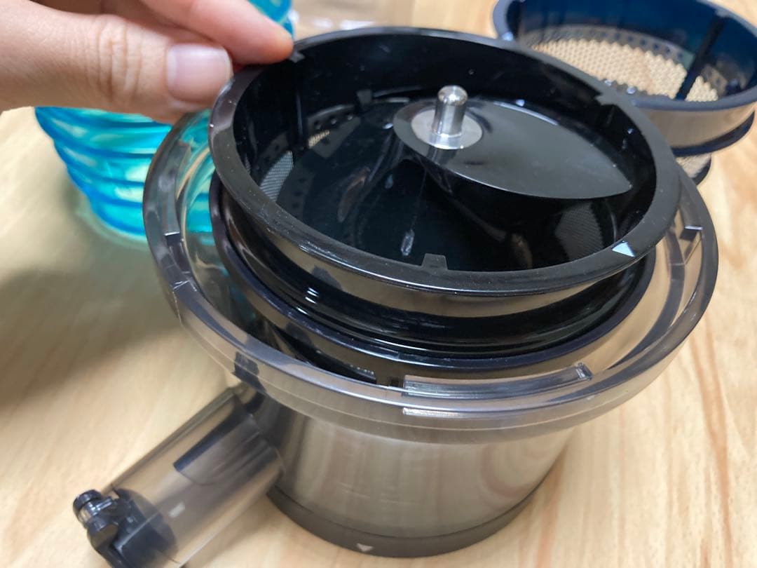 Panasonic 低速ジューサー　MJ-L600